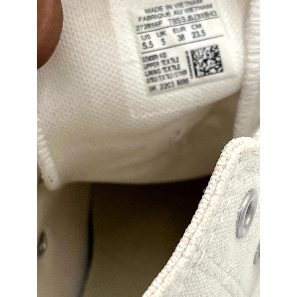 Converse Chuck Taylor All Star 272856F Sneakers‎ Kids 5.5 White High Top Lace Up